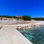 Seaside Luxury With A Swimming Pool Cove Siroka, Ciovo - 11749 تروغير