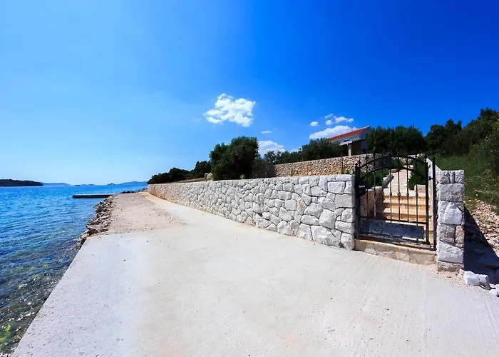 Seaside Luxury With A Swimming Pool Cove Siroka, Ciovo - 11749