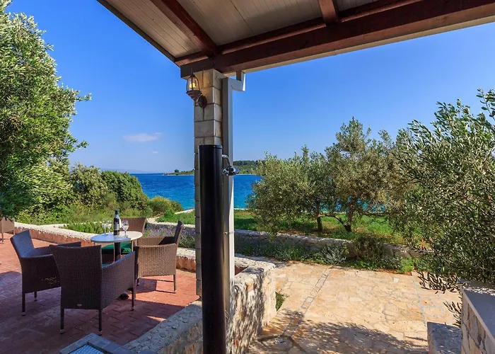 Seaside Luxury With A Swimming Pool Cove Siroka, Ciovo - 11749 Трогір