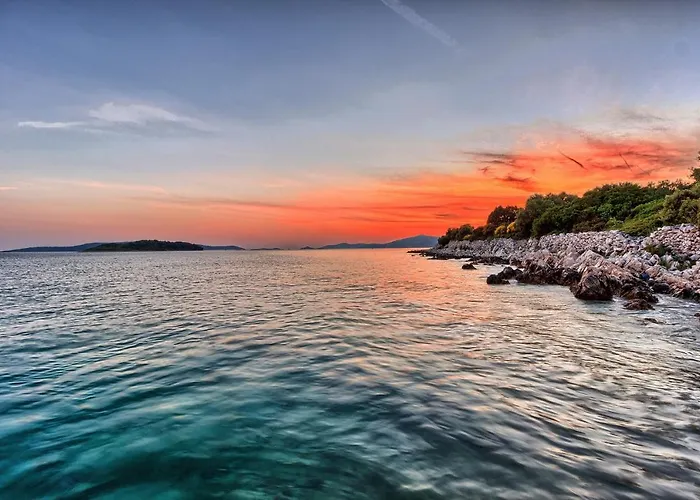 Seaside Luxury With A Swimming Pool Cove Siroka, Ciovo - 11749